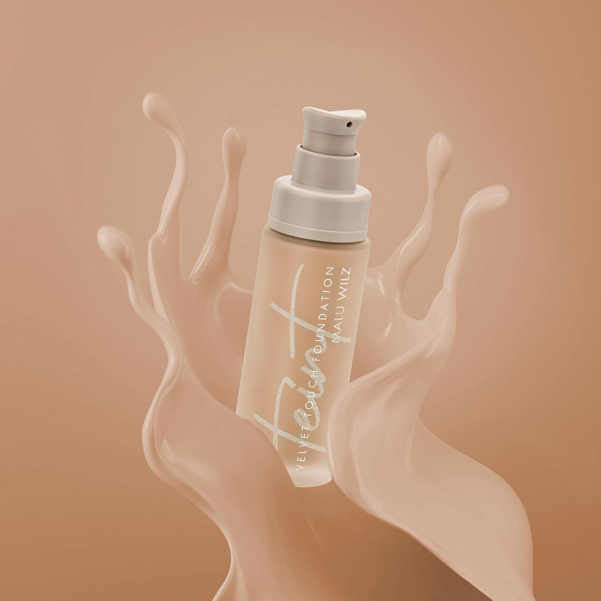 Malu Wilz Velvet Touch Foundation Sand Rose Cake 30ml I Skincare Creme Make up für makellosen Teint I Kaschiert Unebenheiten, Augenringe, Fältchen
