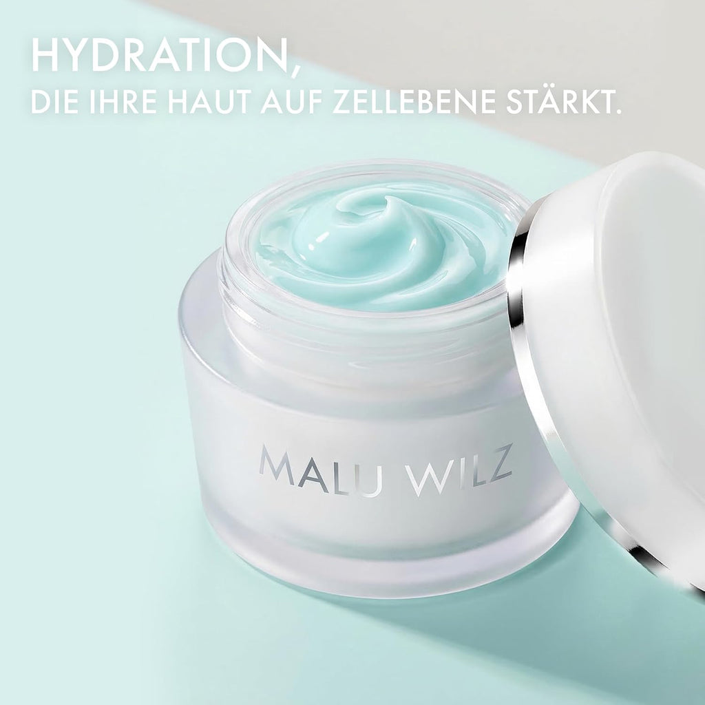 MALU WILZ HYDRO GLOW MOISTURE CREAM 50 ml – 24h Feuchtigkeitscreme mit Aquaporin, NMF, Jojobaöl & Panthenol – für normale bis trockene Haut – inkl. Refill