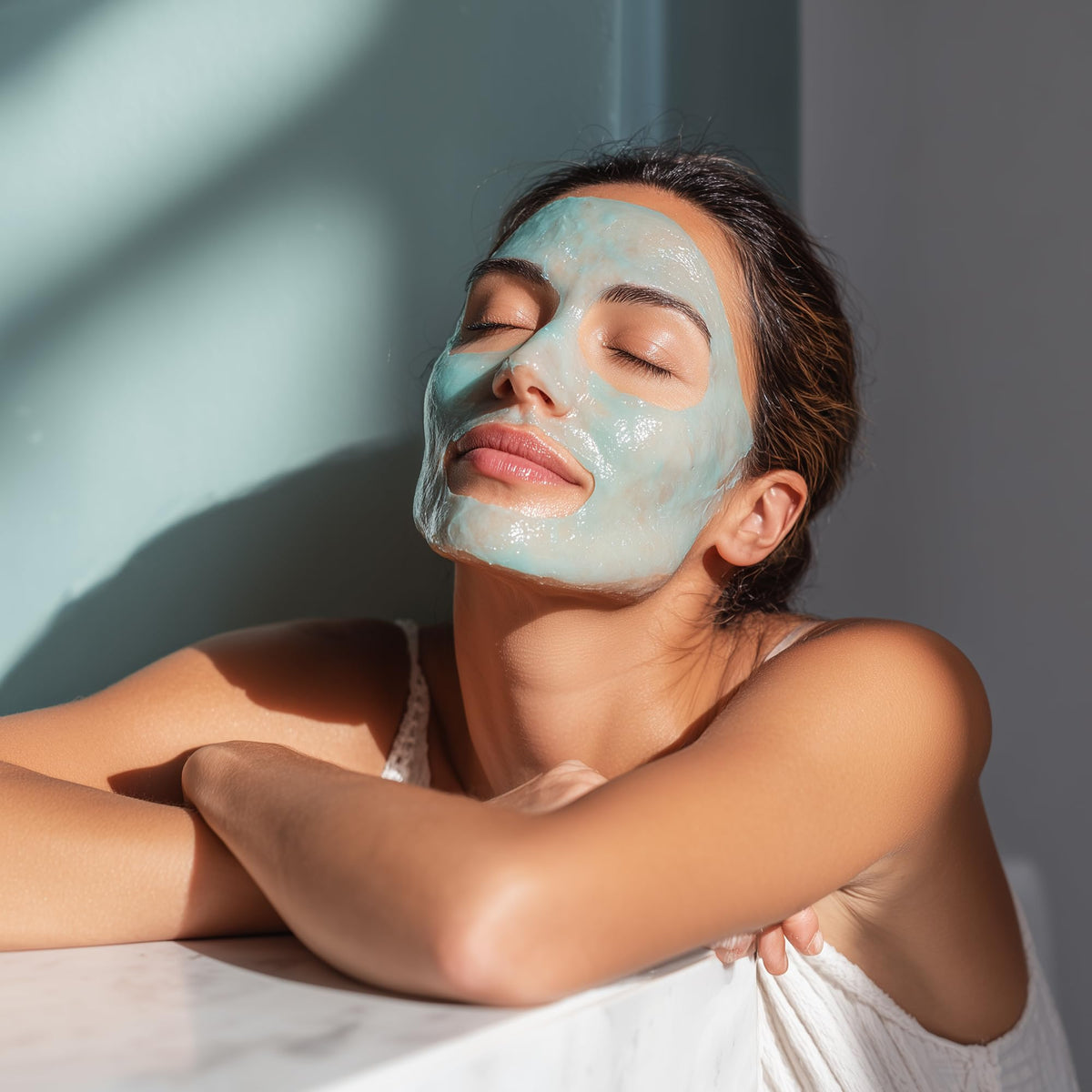 MALU WILZ HYDRO GLOW MOISTURE CREAM 50 ml – 24h Feuchtigkeitscreme mit Aquaporin, NMF, Jojobaöl & Panthenol – für normale bis trockene Haut – inkl. Refill